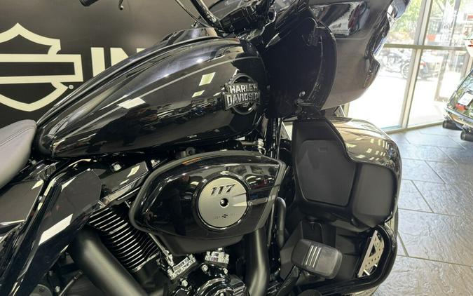 2026 Harley-Davidson® Road Glide Limited Vivid Black Black Trim