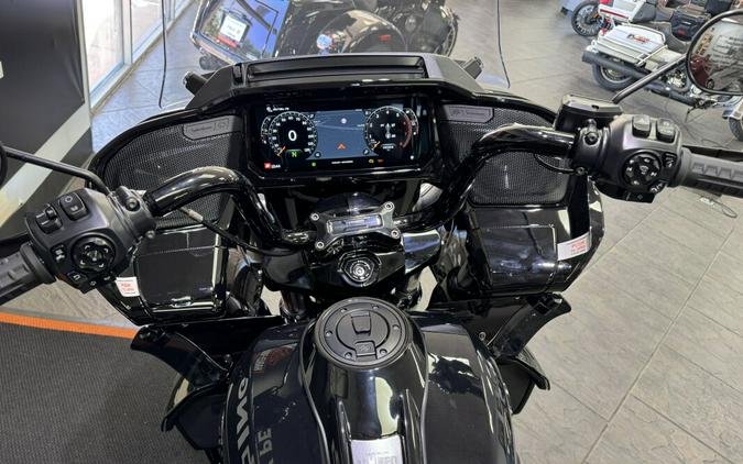 2026 Harley-Davidson® Road Glide Limited Vivid Black Black Trim