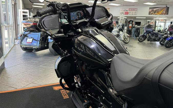 2026 Harley-Davidson® Road Glide Limited Vivid Black Black Trim