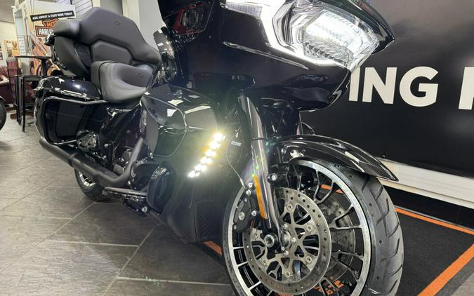 2026 Harley-Davidson® Road Glide Limited Vivid Black Black Trim