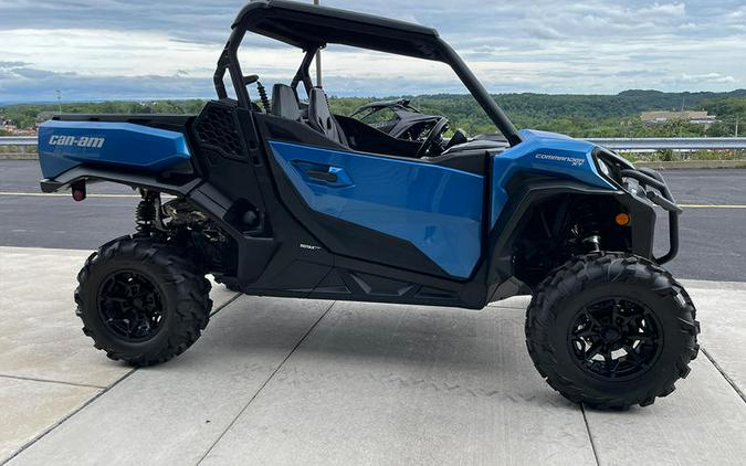 2023 Can-Am® Commander XT 700