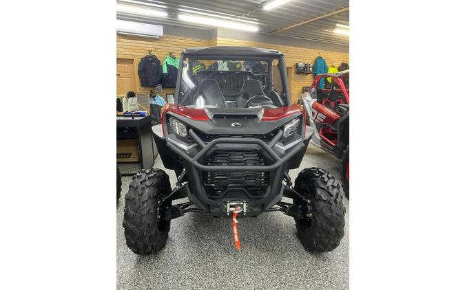 2024 Can-Am Commander XT 1000R Red / Black