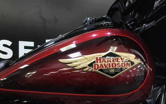 2023 Harley-Davidson® Street Glide® Special Heirloom Red Fade