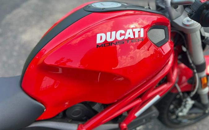 2012 Ducati Monster 696