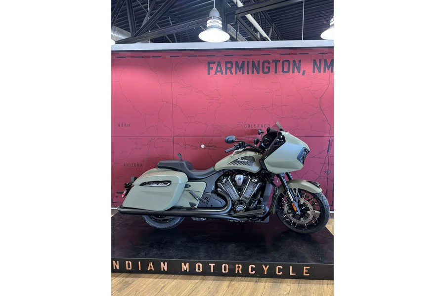 2025 Indian Motorcycle CHALLENGER DARK HORSE 112 CI + RIDER ASSIST