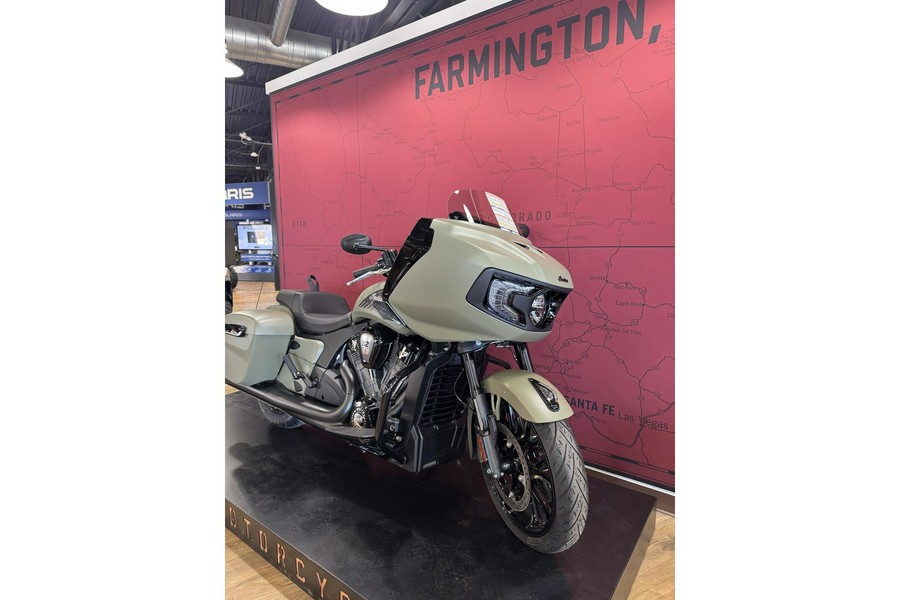2025 Indian Motorcycle CHALLENGER DARK HORSE 112 CI + RIDER ASSIST