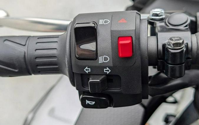 2025 Kawasaki Ninja® 500 ABS Metallic Flat Spark Black/Metallic Spark Black