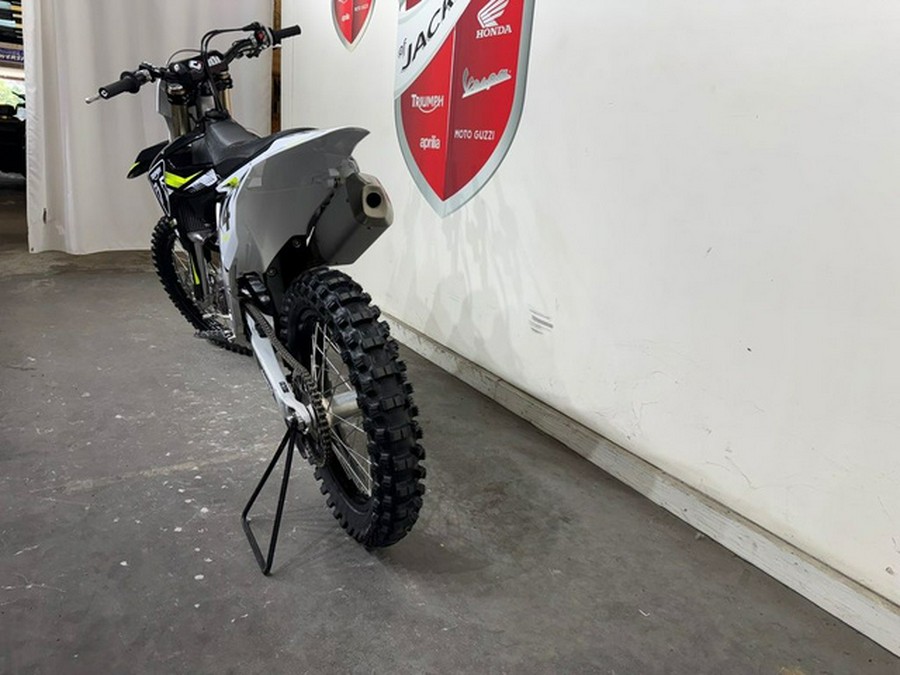 2025 Triumph TF 450-RC Edition Jet BlackPure White