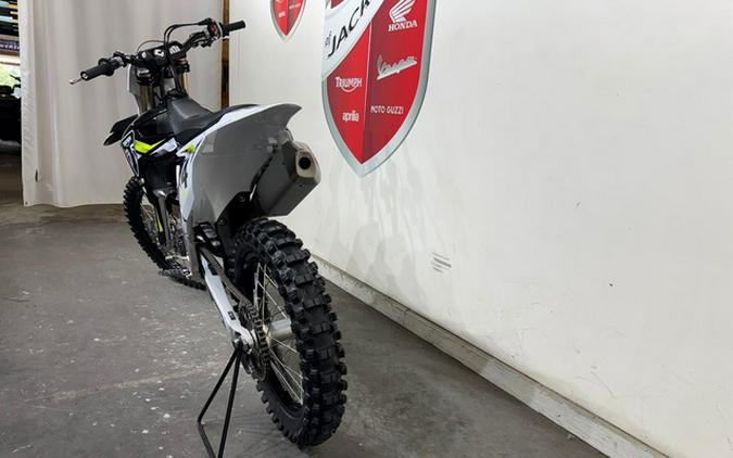 2025 Triumph TF 450-RC Edition Jet BlackPure White