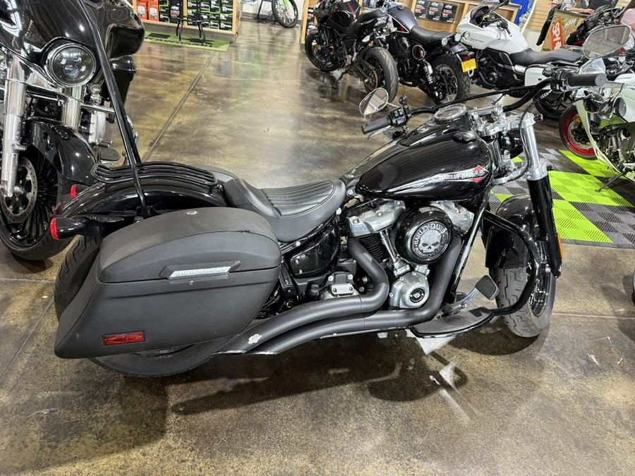 2021 Harley-Davidson® FLSL - Softail Slim®