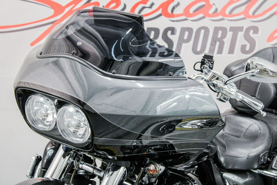 2011 Harley-Davidson CVO™ Road Glide® Ultra