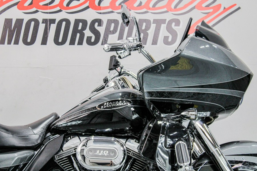 2011 Harley-Davidson CVO™ Road Glide® Ultra