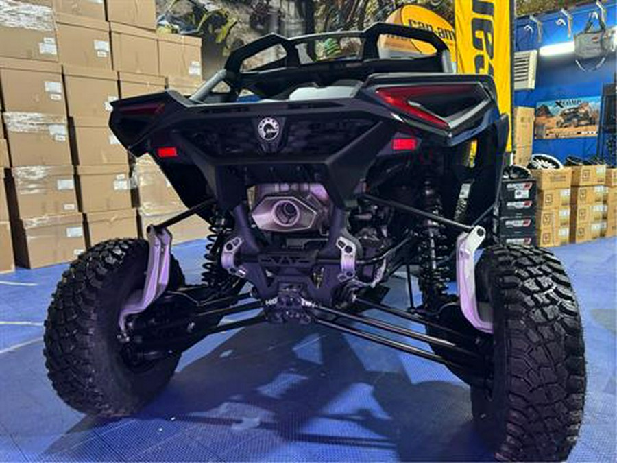 2024 Can-Am Maverick R X RS with Smart-Shox 999T DCT