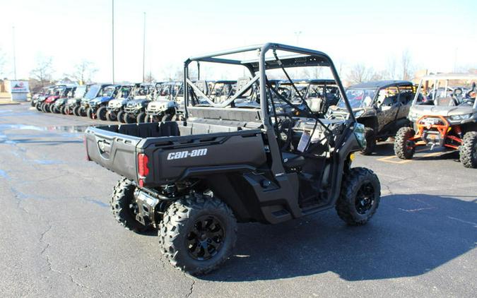 2024 Can-Am® SSV DEF BASE 62 HD7 GN 24 DPS HD7