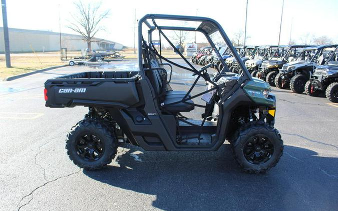 2024 Can-Am® SSV DEF BASE 62 HD7 GN 24 DPS HD7