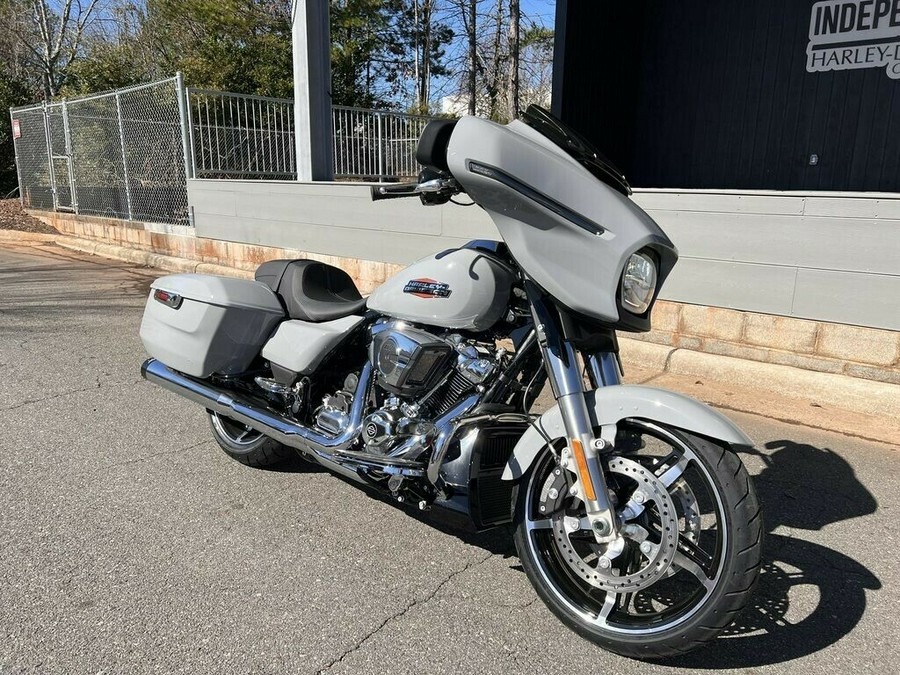 FLHX 2024 Street Glide®