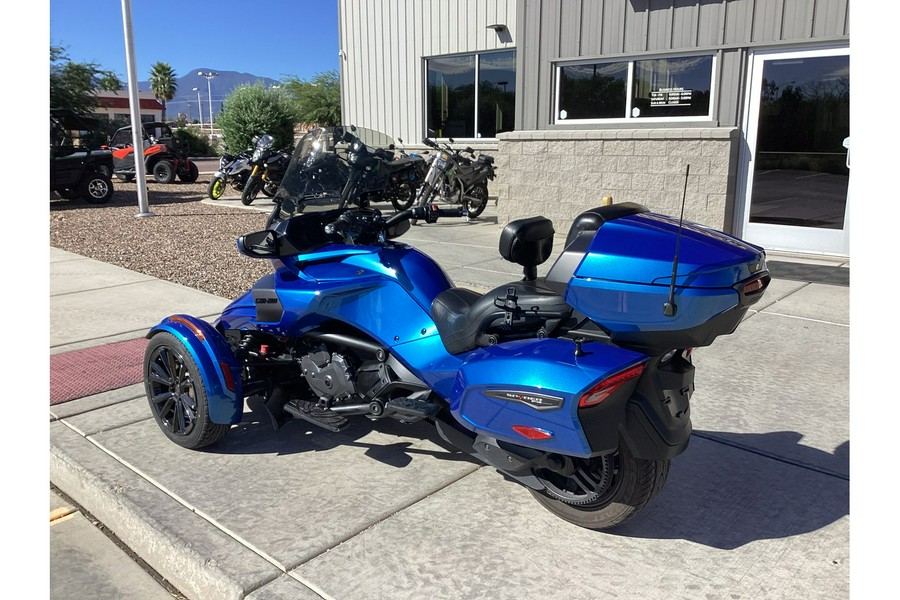 2018 Can-Am Spyder® F3 Limited SE6 - Dark Trim