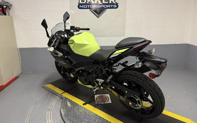 2026 Kawasaki Ninja® 500 SE ABS