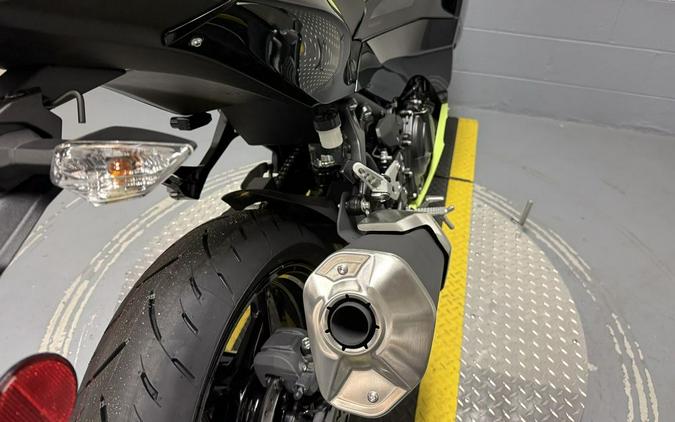 2026 Kawasaki Ninja® 500 SE ABS