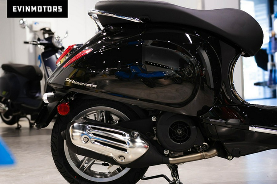 2025 Vespa Primavera 150