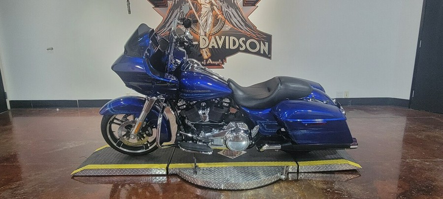 Harley-Davidson Road Glide 2019 FLTRX 617221T BLUE MAX