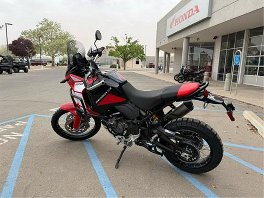 2025 Ducati DesertX Discovery
