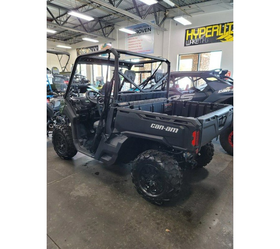 2024 Can-Am® Defender DPS HD7 Tundra Green