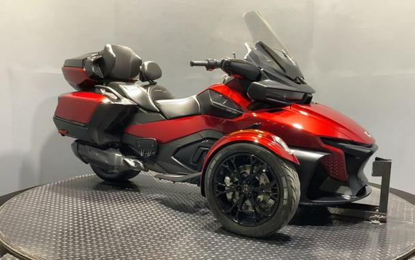 2021 Can-Am® Spyder® RT Limited Dark