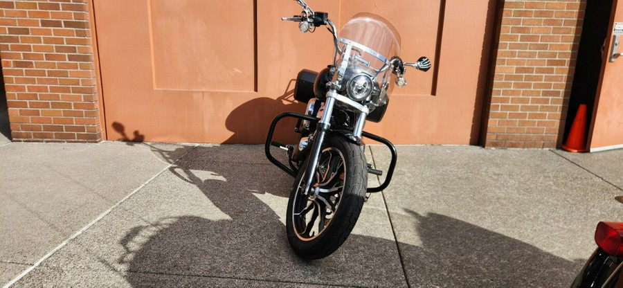 Harley-Davidson® Low Rider® Vivid Black