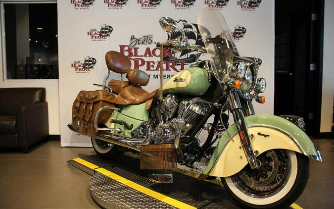 2016 Indian Motorcycle® Chief® Vintage Willow Green and Ivory Cream