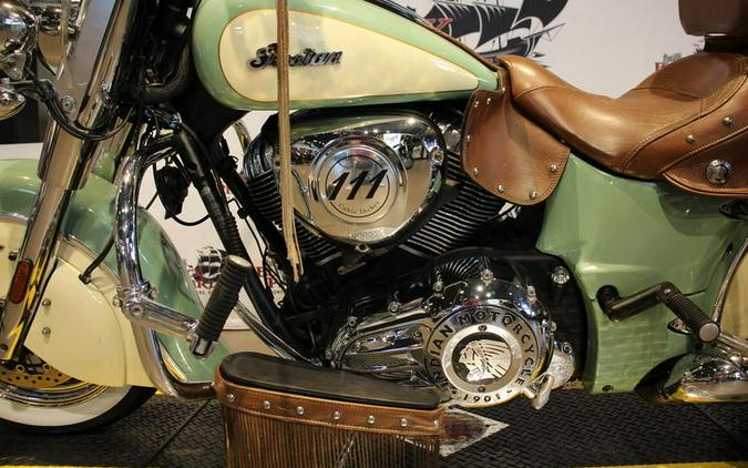 2016 Indian Motorcycle® Chief® Vintage Willow Green and Ivory Cream