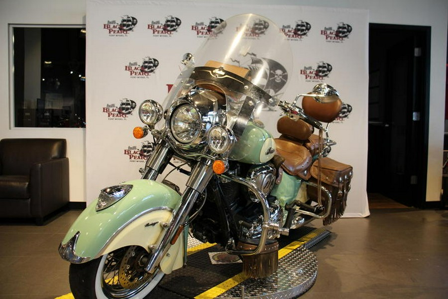 2016 Indian Motorcycle® Chief® Vintage Willow Green and Ivory Cream