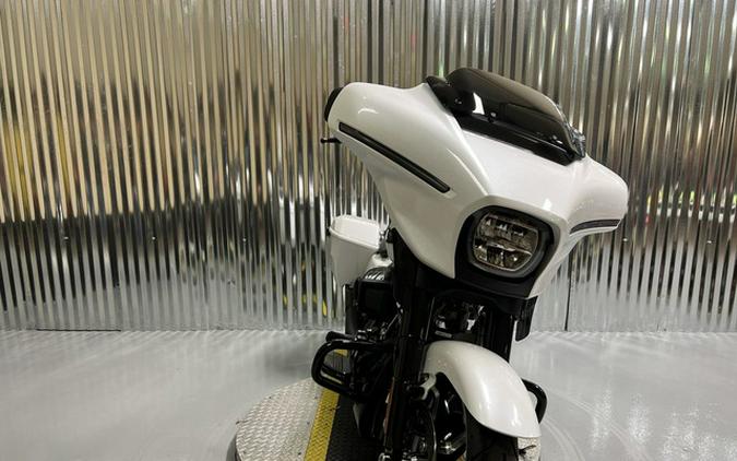 2025 Harley-Davidson FLHX - Street Glide