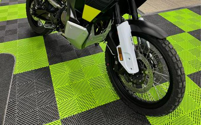 2023 Husqvarna Norden 901