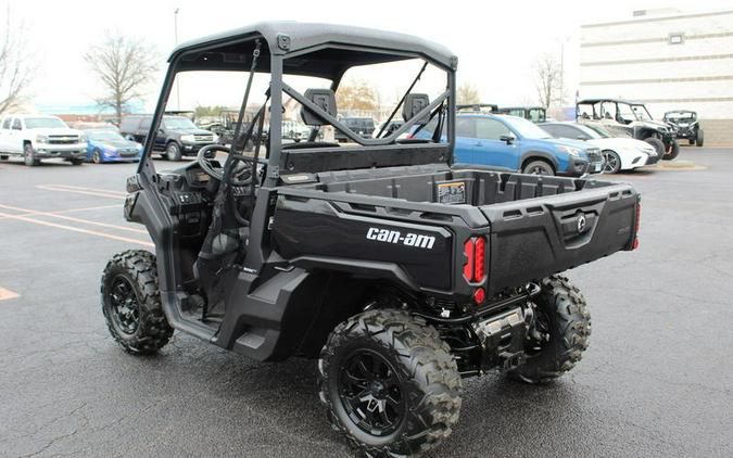 2024 Can-Am® SSV DEF XT 62 HD9 BK 24 XT HD9