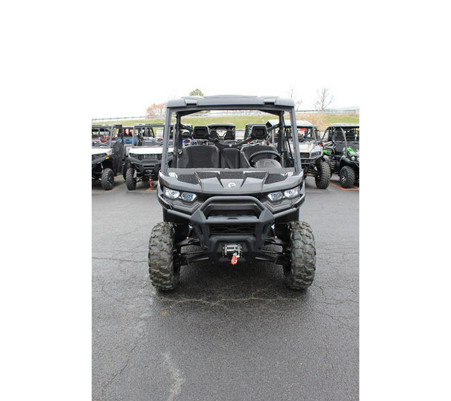 2024 Can-Am® SSV DEF XT 62 HD9 BK 24 XT HD9