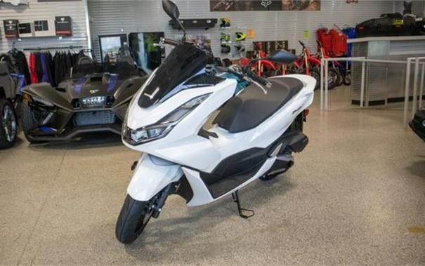 2022 Honda® PCX ABS