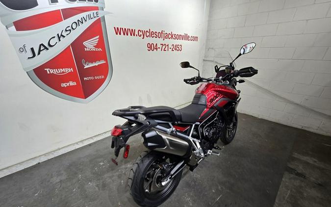 2025 Triumph Tiger 900 GT Pro Carnival Red Sapphire Black