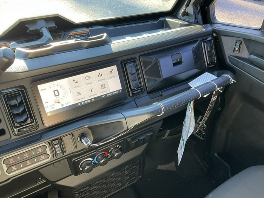 2026 Can-Am Defender MAX Limited HD11