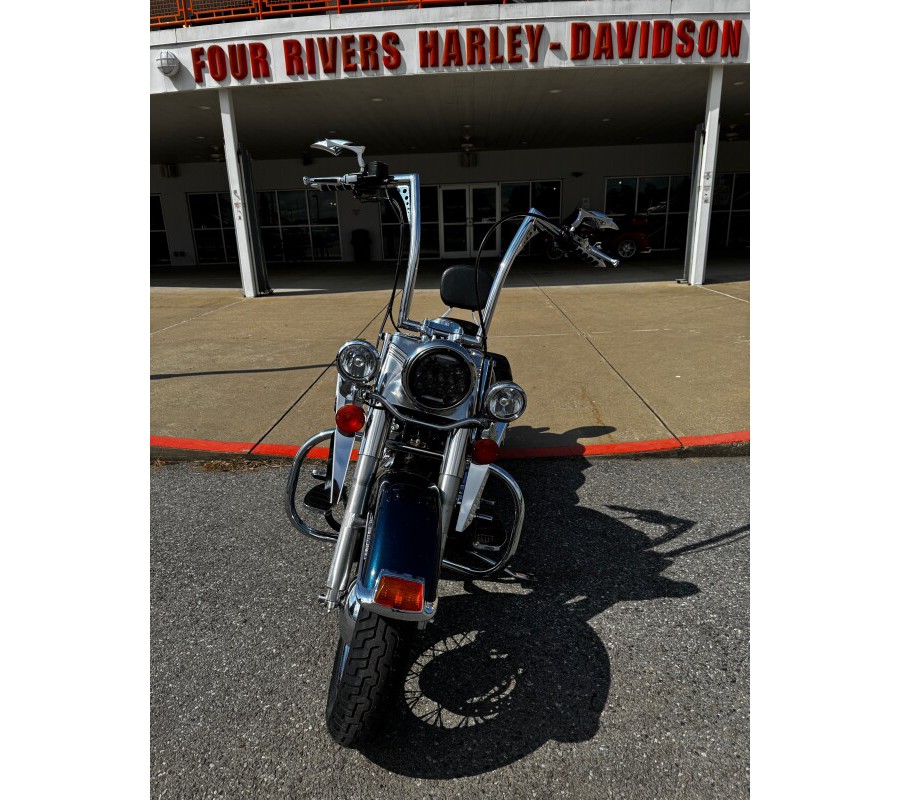 2002 Harley-Davidson Heritage Softail® Classic Luxury Blue