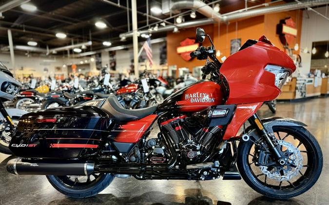 2026 Harley-Davidson® CVO Road Glide ST Citrus Heat Re-Entry