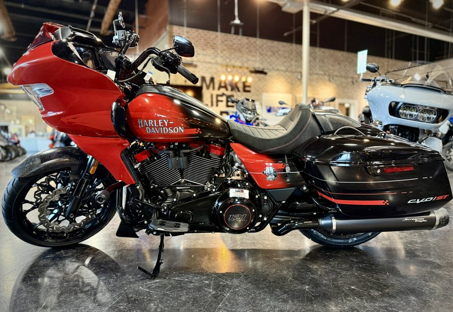 2026 Harley-Davidson® CVO Road Glide ST Citrus Heat Re-Entry