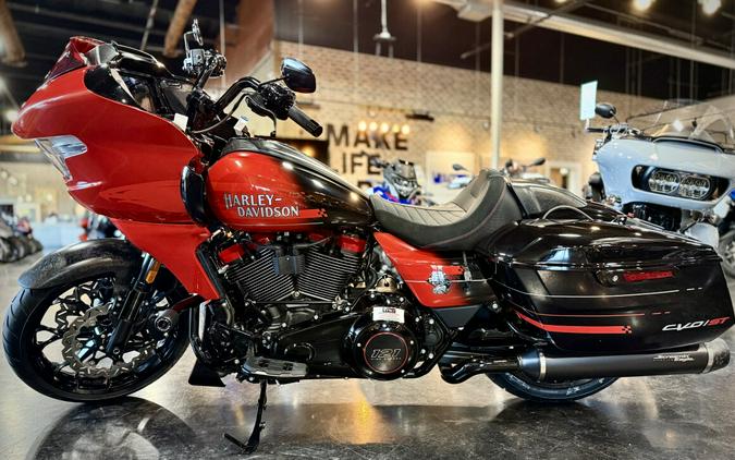 2026 Harley-Davidson® CVO Road Glide ST Citrus Heat Re-Entry