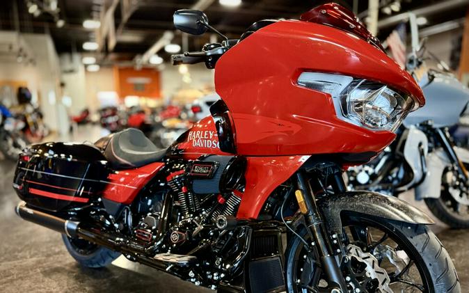 2026 Harley-Davidson® CVO Road Glide ST Citrus Heat Re-Entry