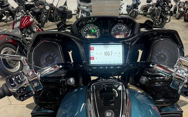 2026 Indian Pursuit Limited 112 W/Powerband Audio Cascade Gre