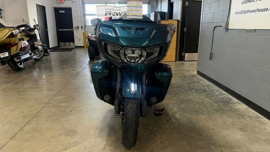 2026 Indian Pursuit Limited 112 W/Powerband Audio Cascade Gre