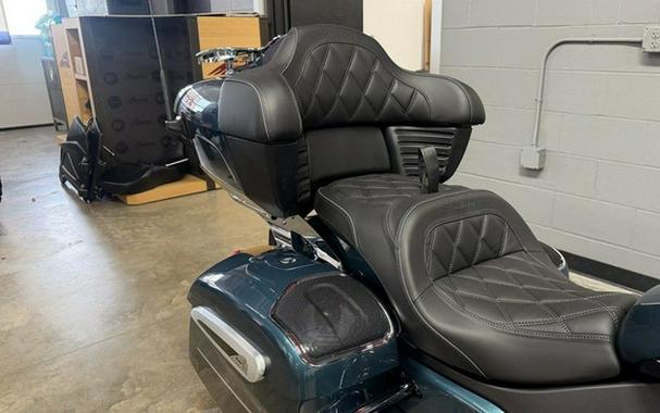 2026 Indian Pursuit Limited 112 W/Powerband Audio Cascade Gre