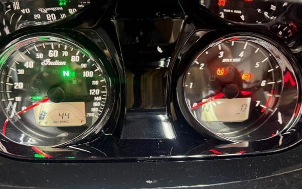 2026 Indian Motorcycle® Pursuit® Limited 112 w/PowerBand Audio Cascade Green with Black Metallic