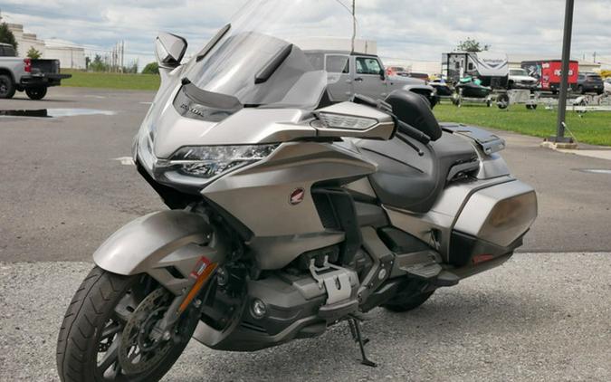 2018 Honda Gold Wing Matte Majestic Silver Candy Ardent Red