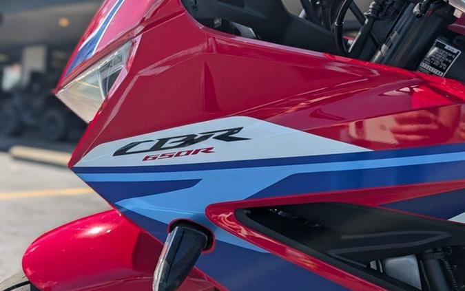 2026 Honda CBR650R E-Clutch